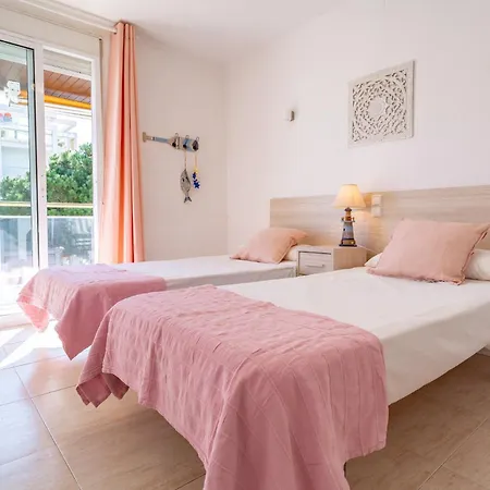Fmp Maritim Aqua Family Lateral Sea View * Salou